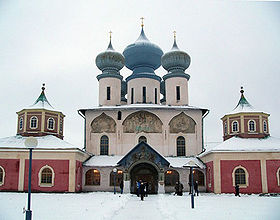 Cathédrale de la Dormition du monastère de Tikhvine.