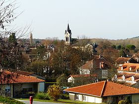 Le bourg de Tocane-Saint-Apre