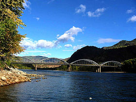 Pont sur le fleuve Columbia à Trail