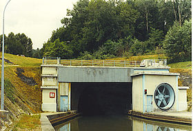 Entrée du tunnel à Braye-en-Laonnois
