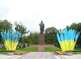 Ukraine-Kyiv-Taras Shevchenko Monument.JPG
