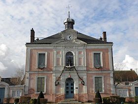 Mairie de Villeneuve-le-Comte.