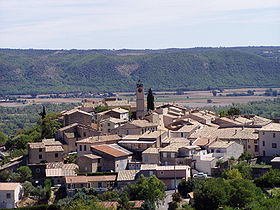 Vue sur le village de Villeneuve et la Vallée de la Durance