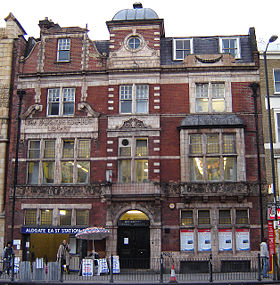Whitechapel public library 1.jpg