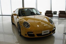 Yellow Porsche 997 Turbo (Bangkok).jpg