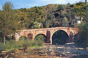 Le vieux pont, dit « romain », sur le Dourdou