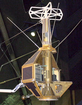 Accéder aux informations sur cette image nommée Satellite FR 1 musee du Bourget P1020343.JPG.