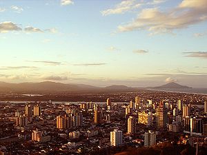 La ville d'Itajaí au soleil couchant - Itajaí