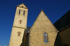 Eglise St Vigor Neau.JPG