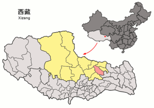Localisation du xian de Biru (en rose) dans la préfecture de Nagchu (en jaune)