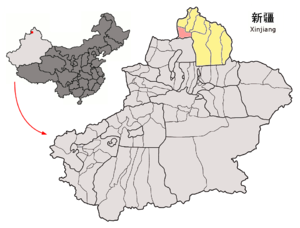Localisation du xian de Jeminay (en rose) dans la préfecture d'Altay (en jaune)