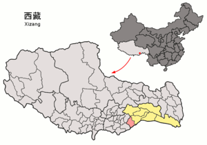 Localisation du xian de Nang (en rose) dans la préfecture de Nyingchi (en jaune)