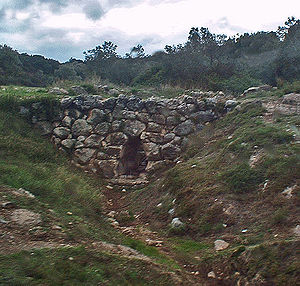 Pont mycénien de Kazarma 2.jpg