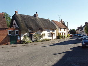 Thatched houses in Long Crendon - geograph.org.uk - 46717.jpg