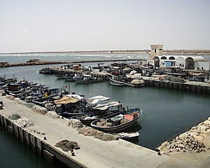 Vue du port de Zarat