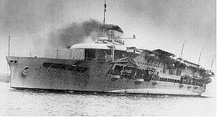 Le HMS Glorious en tant que porte-avions
