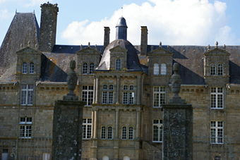 Château Foulletorte loggia.JPG