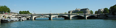 France Paris Pont de la Concorde 01.jpg