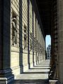 P1030429 Paris VIII église de la Madeleine colonnes façade orientale rwk.JPG