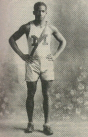 DeHart Hubbard 1924.jpg