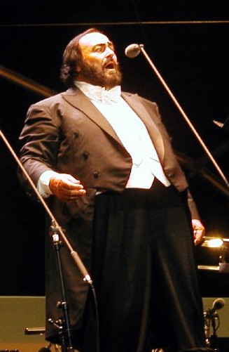 Luciano Pavarotti en 2002 au Stade Vélodrome