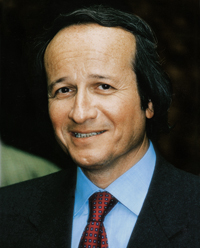 Portrait Roger-Gérard Schwartzenberg.jpg